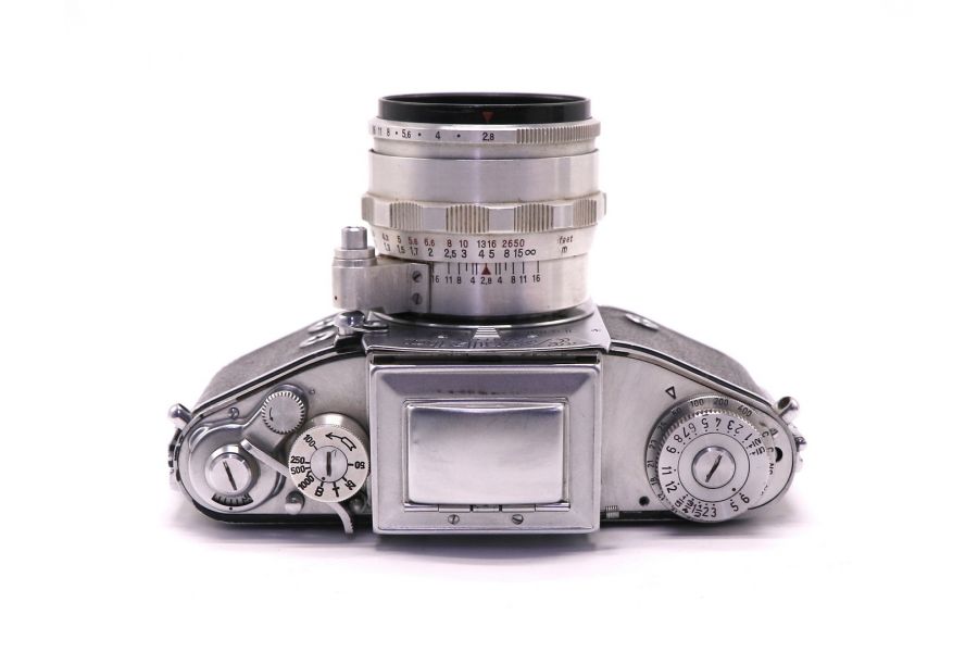 Exakta Varex + Tessar 2.8/50 (Germany, 1961)