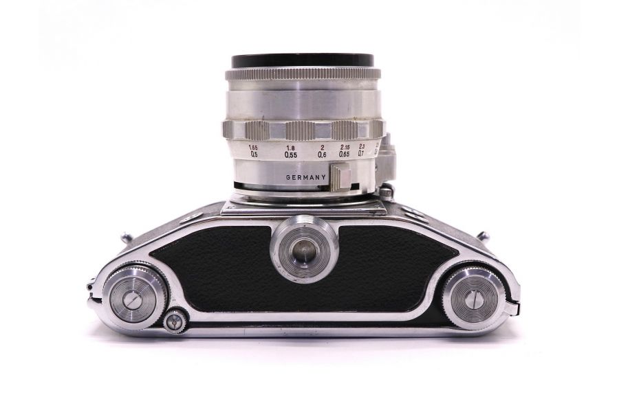 Exakta Varex + Tessar 2.8/50 (Germany, 1961)