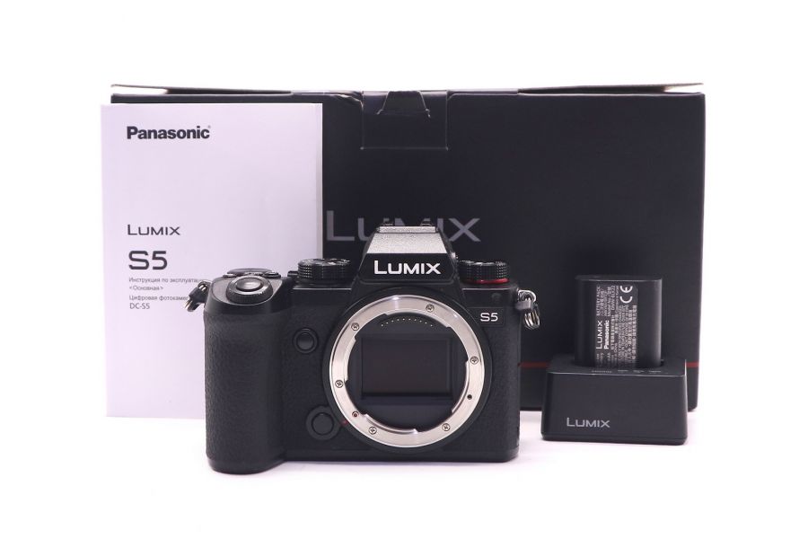 Panasonic Lumix DC-S5 body в упаковке (пробег 3830 кадров)