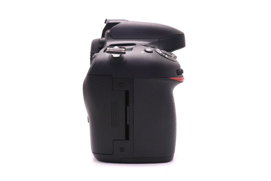 Nikon D600 body в упаковке (пробег 5 кадров)