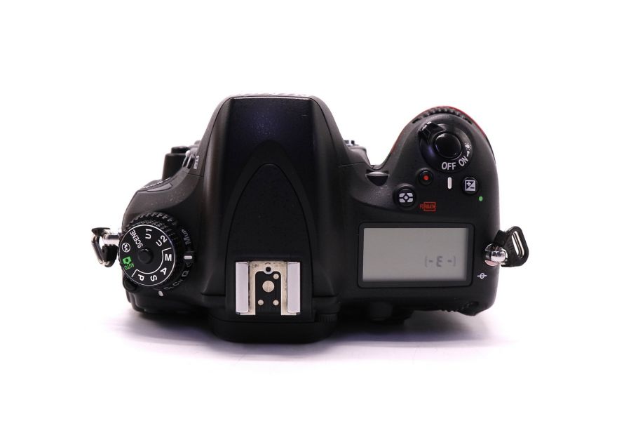 Nikon D600 body в упаковке (пробег 142150 кадров)