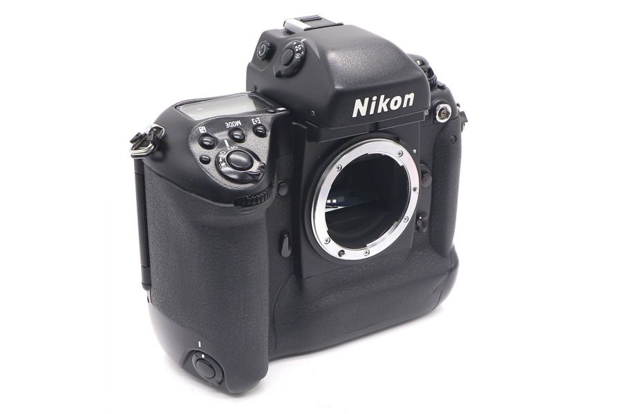 Nikon F5 body