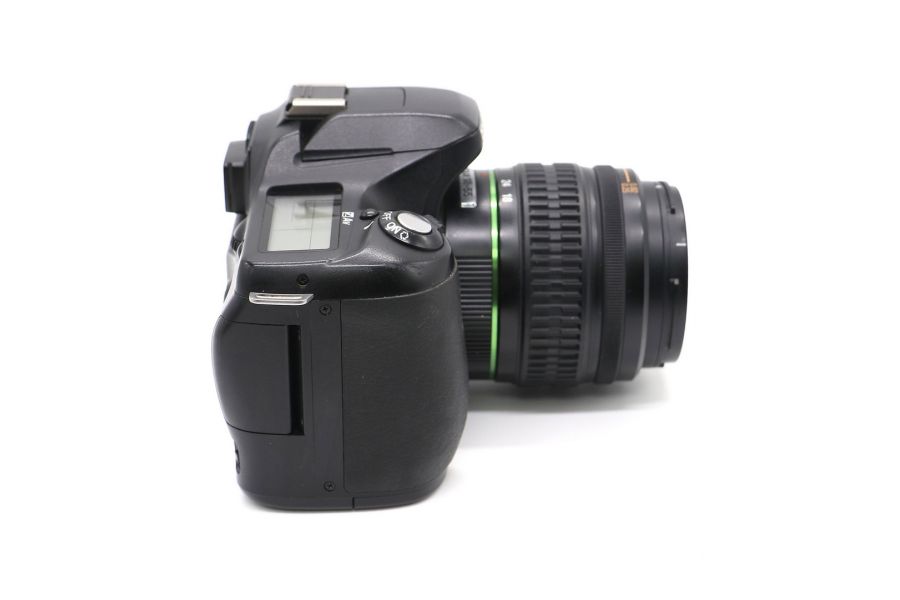 Pentax ist DL kit 18-55mm f/3.5-5.6 (пробег 26005 кадров)