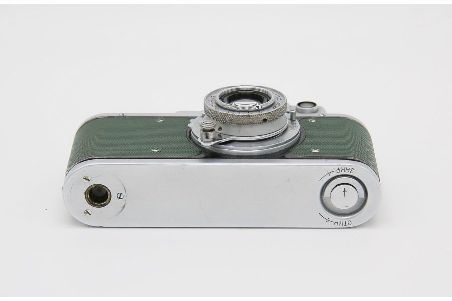 Редкость Зоркий зеленый (КМЗ, 1957г.)