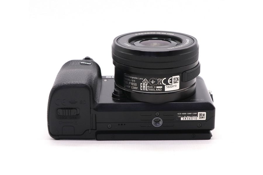 Sony A6000 ILCE-6000 kit в упаковке (пробег 7100 кадров)