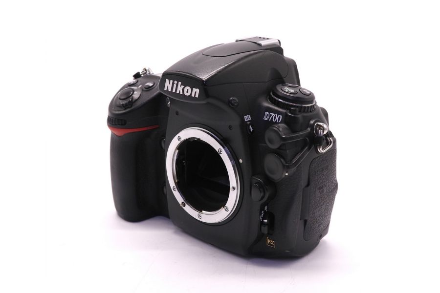 Nikon D700 body (пробег 143455 кадров)