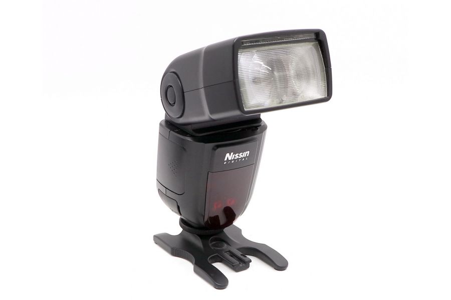 Фотовспышка Nissin Di-700 для Canon