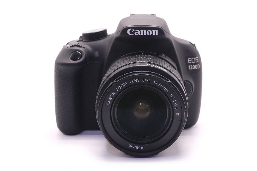 Canon EOS 1200D kit в упаковке (пробег 450 кадров)