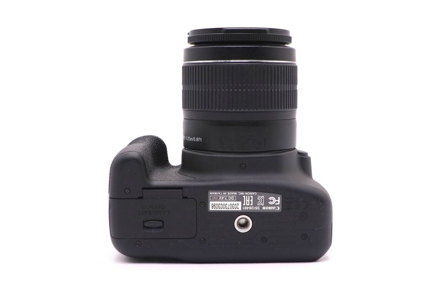 Canon EOS 1200D kit в упаковке (пробег 2435 кадров)