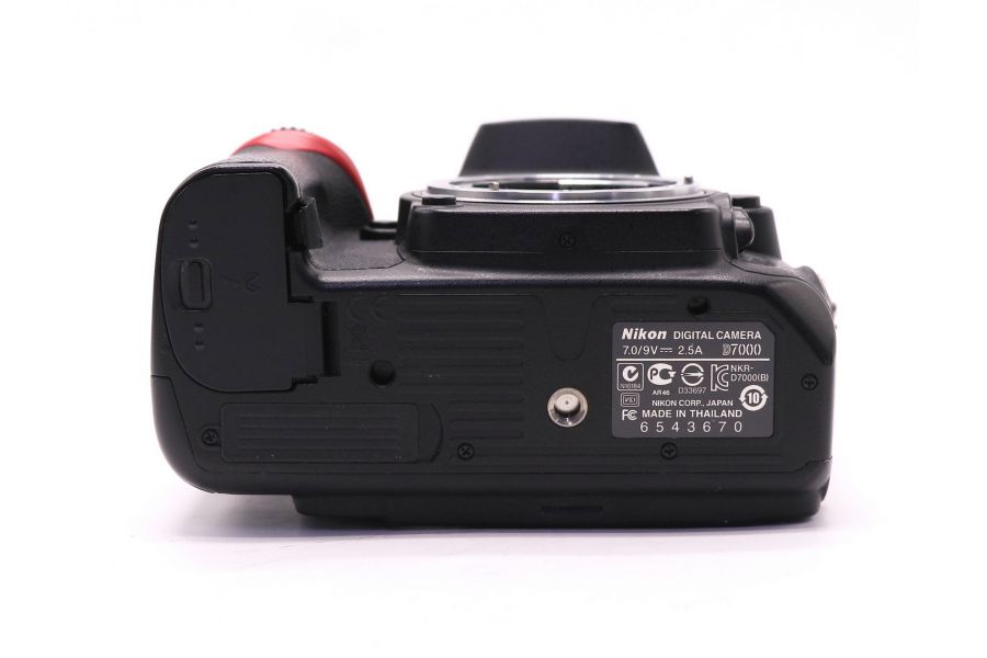 Фотокамера Nikon D7000 body (пробег 45785 кадров)