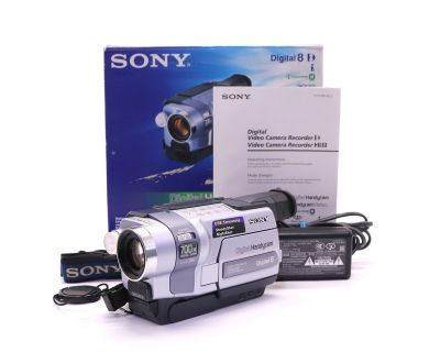Видеокамера Sony DCR-TRV250E в упаковке