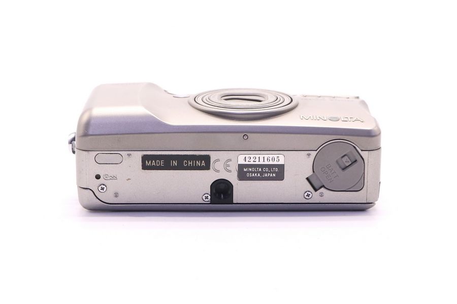 Minolta Riva Zoom 115 в упаковке