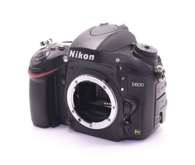 Nikon D600 body (пробег 41600 кадров)