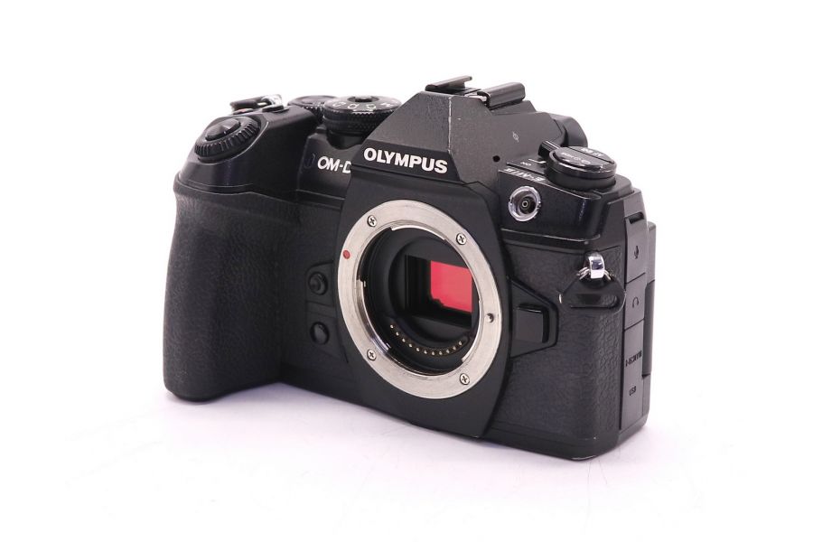Olympus OM-D E-M1 Mark II body в упаковке (пробег 16470 кадров)