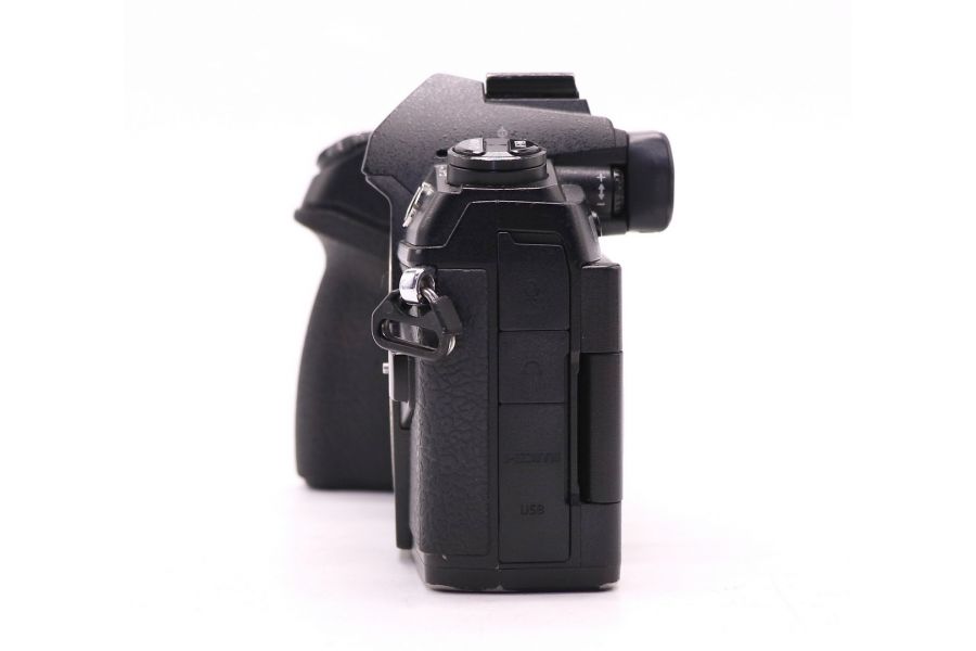 Olympus OM-D E-M1 Mark II body в упаковке (пробег 16470 кадров)