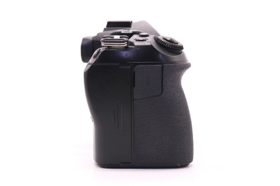 Olympus OM-D E-M1 Mark II body в упаковке (пробег 16470 кадров)