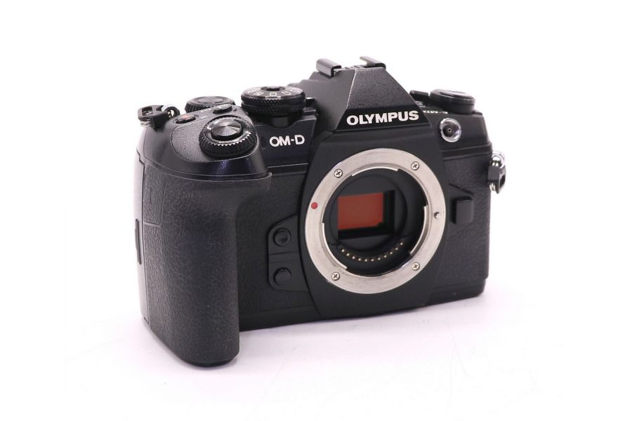 Olympus OM-D E-M1 Mark II body в упаковке (пробег 16470 кадров)