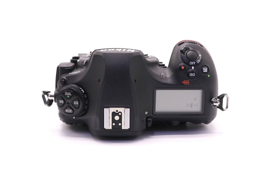Nikon D850 body в упаковке (пробег 4000 кадров)