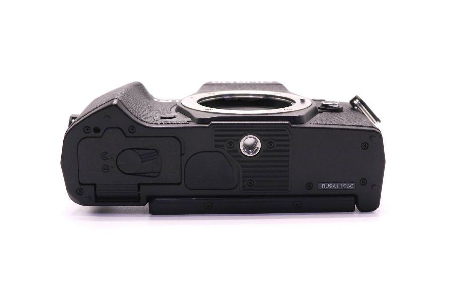 Olympus OM-D E-M5 III body в упаковке (пробег 35000 кадров)