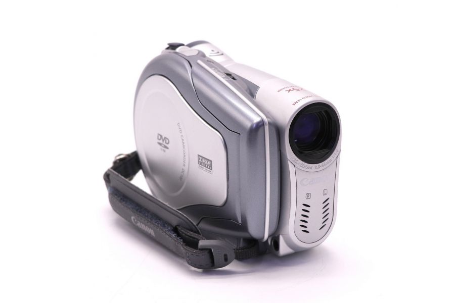 Видеокамера Canon DC100