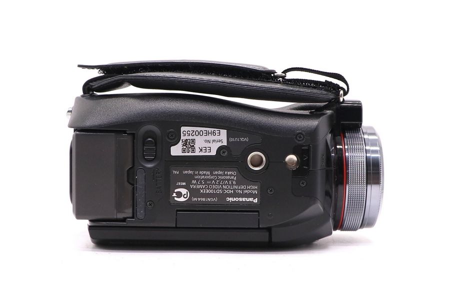 Видеокамера Panasonic HDC-SD100 в упаковке