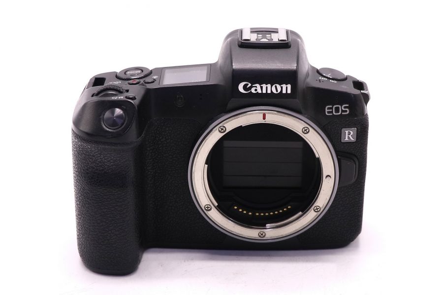 Фотокамера Canon EOS R body (пробег 49000 кадров)