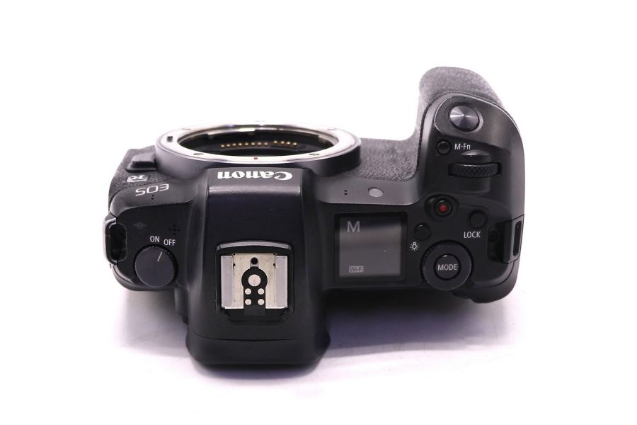 Фотокамера Canon EOS R body (пробег 49000 кадров)