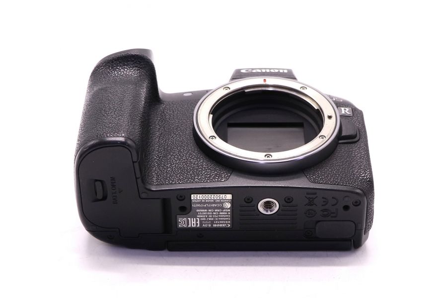 Фотокамера Canon EOS R body (пробег 49000 кадров)