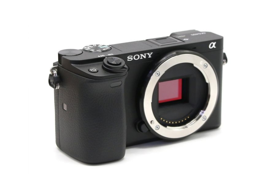 Sony A6400 body в упаковке (пробег 40 кадров)