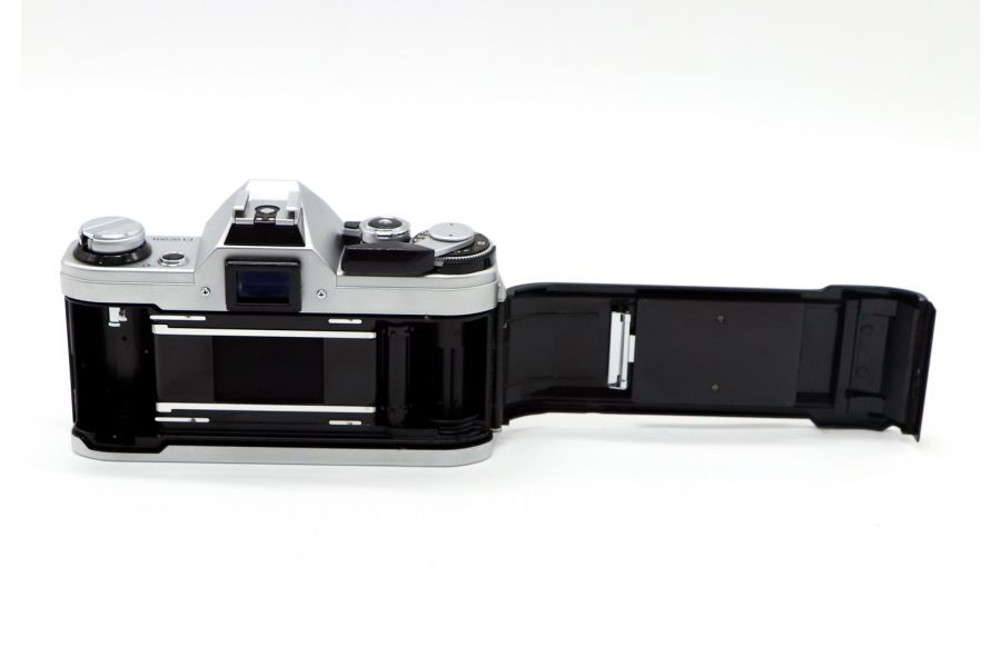 Canon AE-1 kit (Japan)