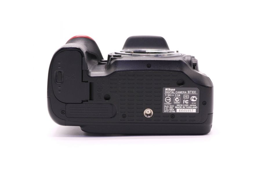 Nikon D7100 body (пробег 14905 кадров)