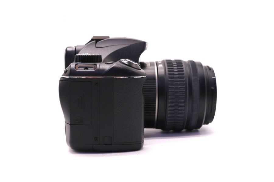 Pentax K-X kit в упаковке (пробег 21855 кадров)