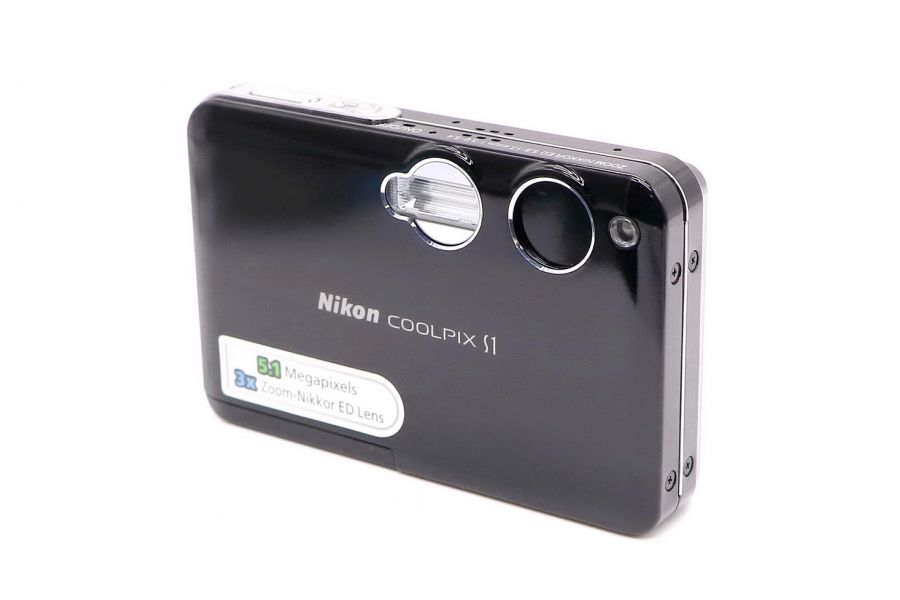 Nikon Coolpix S1 в упаковке