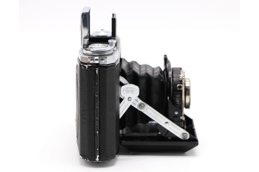 Zeiss Ikon Ikonta 521/16 + Radionar 4.5/75mm