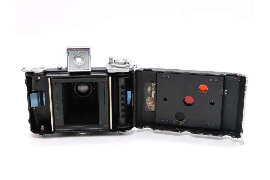 Zeiss Ikon Ikonta 521/16 + Radionar 4.5/75mm