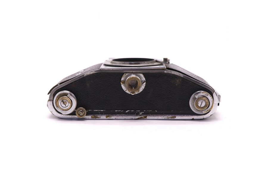 Exakta Jhagee Dresden body (Germany)