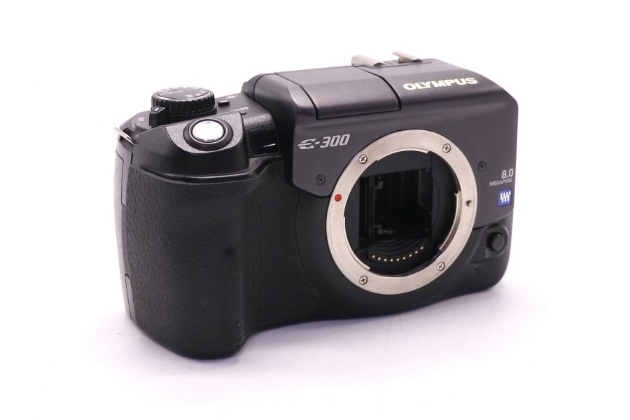 Фотокамера Olympus E-300 body (пробег 15000 кадров)