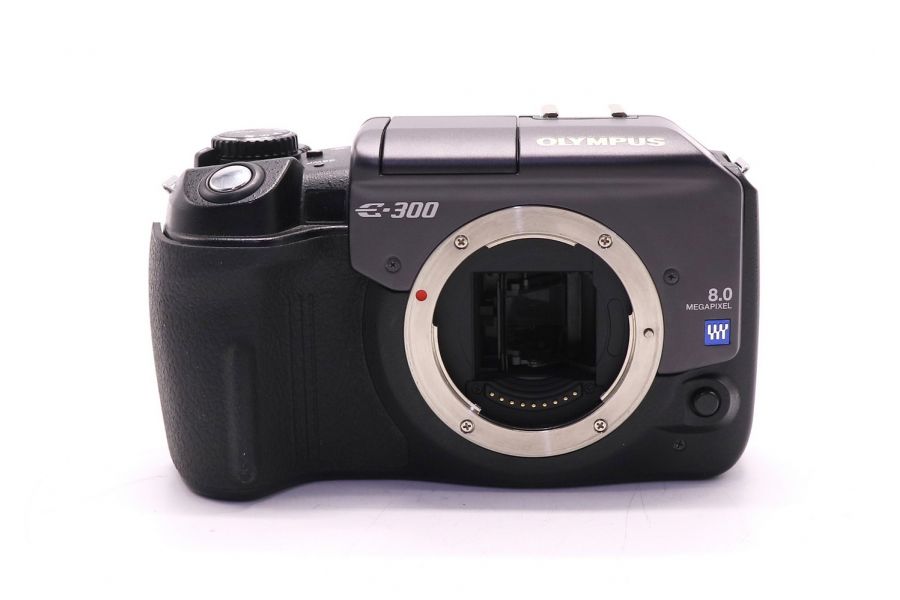 Фотокамера Olympus E-300 body (пробег 15000 кадров)