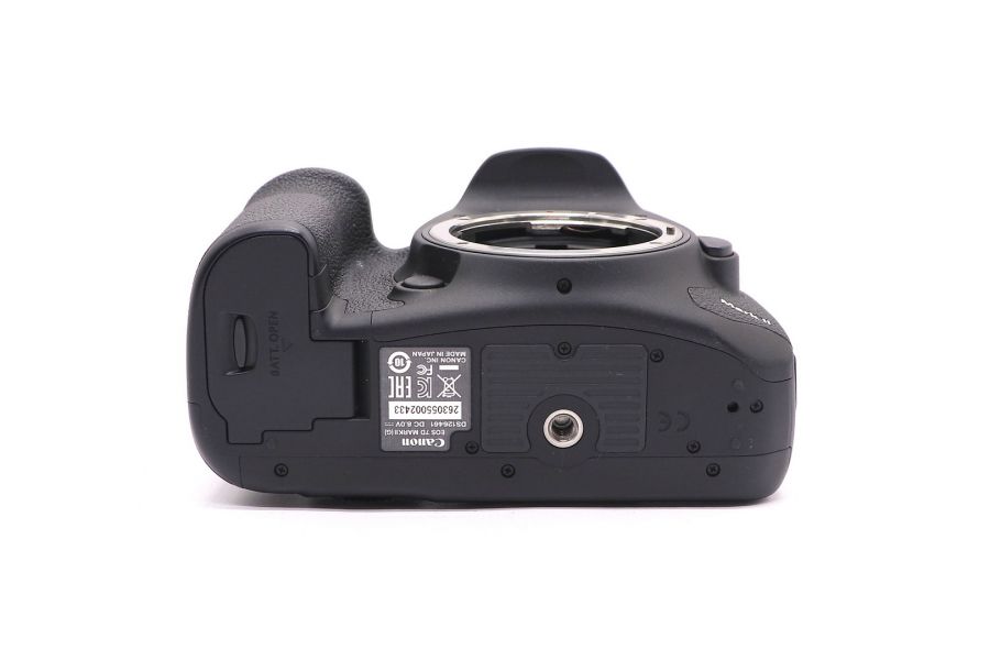 Canon EOS 7D Mark II body в упаковке (пробег 5640 кадров)