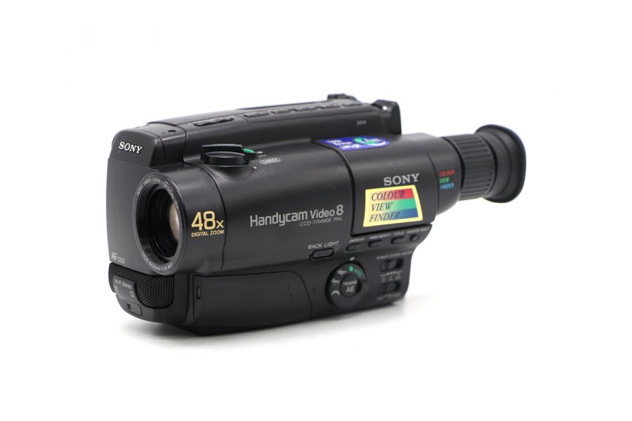 Видеокамера Sony CCD-TR490E в упаковке