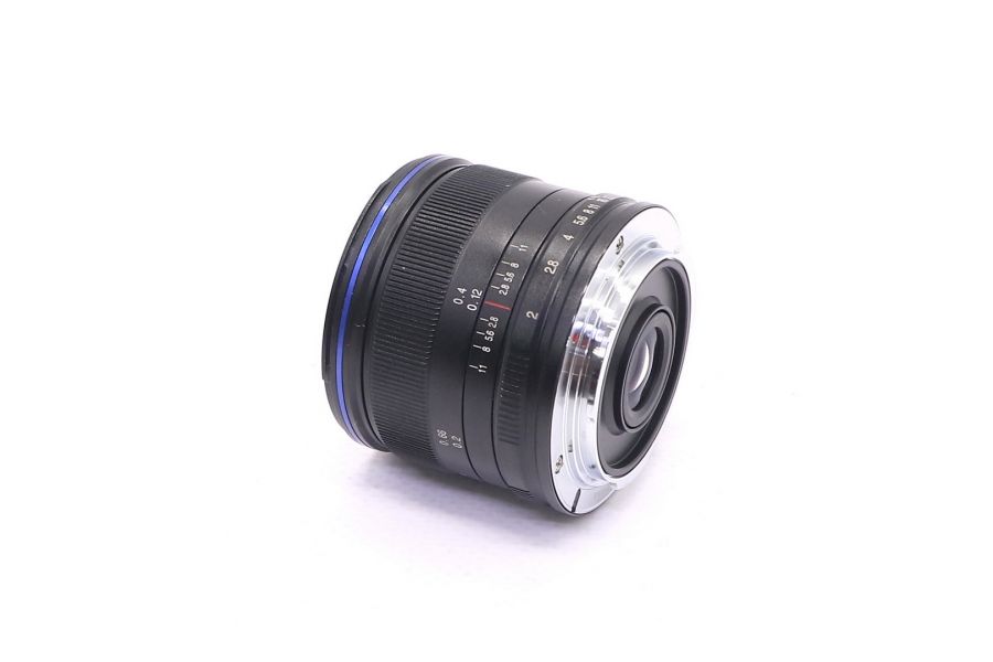 Laowa 7.5mm f/2 C-Dreamer MFT
