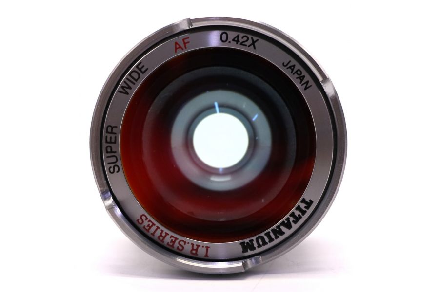 Конвертер Titanium I.R. Series Super Wide AF 0.42X Japan в упаковке