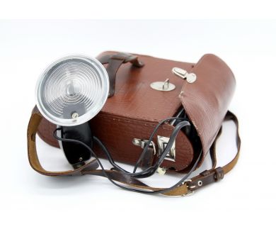 Фотовспышка Луч-68 (СССР, 1965 г.)