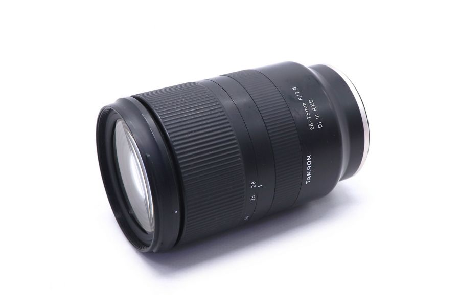 Tamron 28-75mm f/2.8 Di III RXD Sony E в упаковке