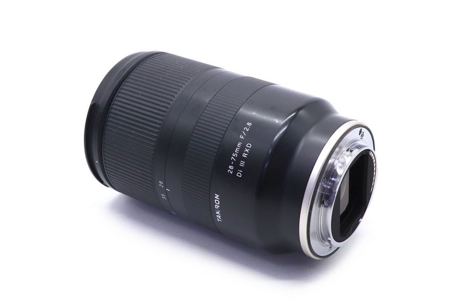Tamron 28-75mm f/2.8 Di III RXD Sony E в упаковке