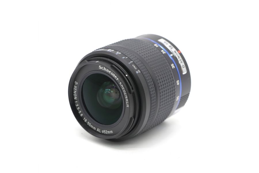 Samsung D-XENON 18-55mm f/3.5-5.6 AL в упаковке