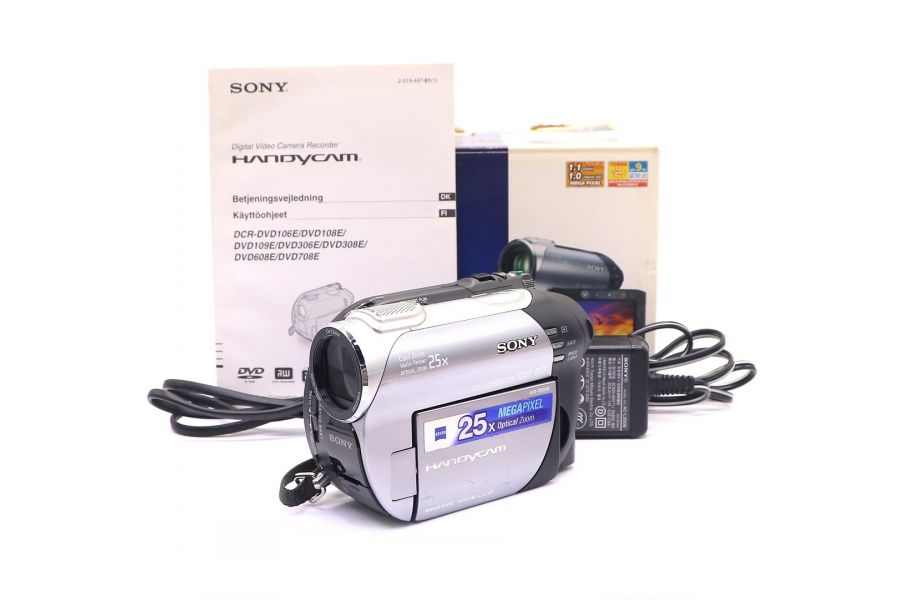Видеокамера Sony DCR-DVD308E в упаковке