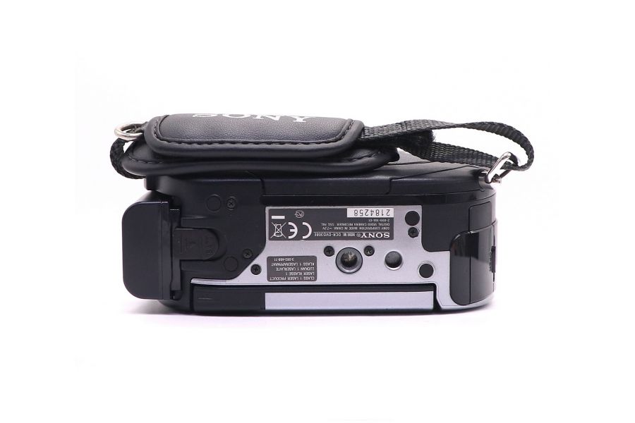 Видеокамера Sony DCR-DVD308E в упаковке