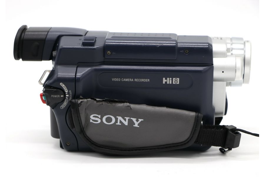 Видеокамера Sony CCD-TRV418E