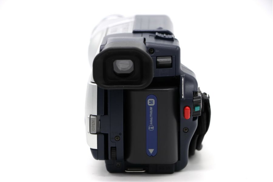 Видеокамера Sony CCD-TRV418E